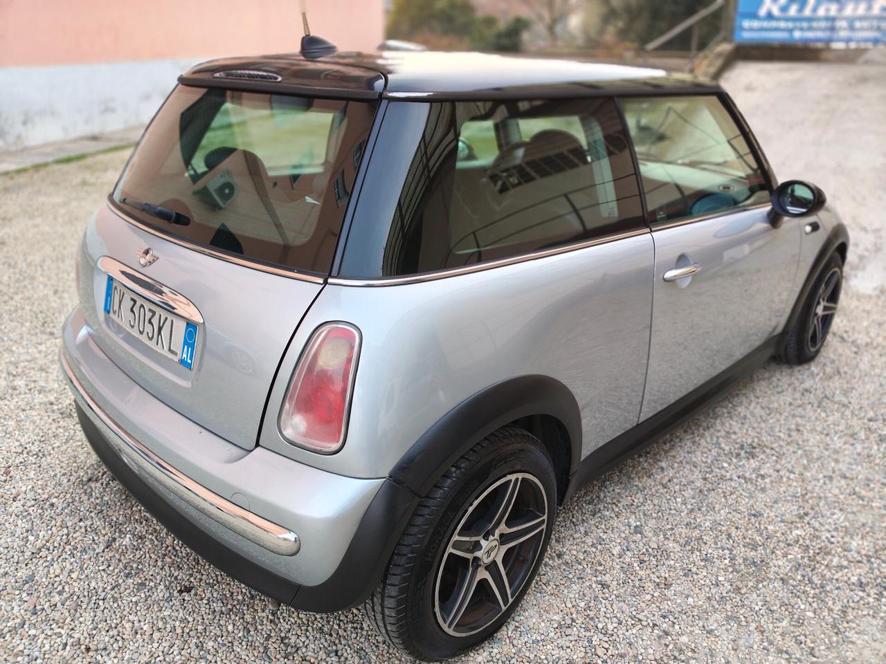Mini 1.4 tdi One D de luxe