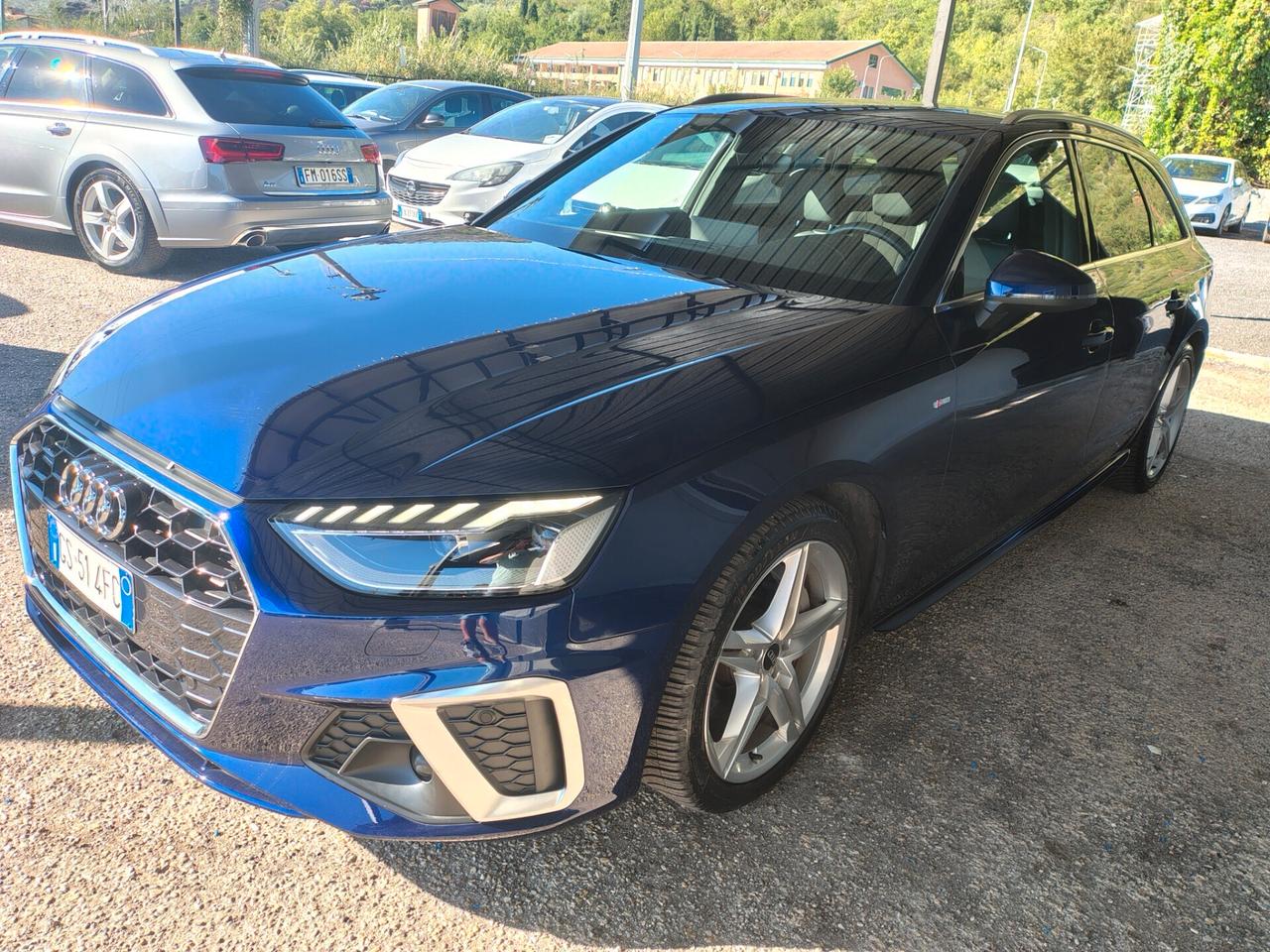 Audi A4 Avant 40 TDI S tronic line edition