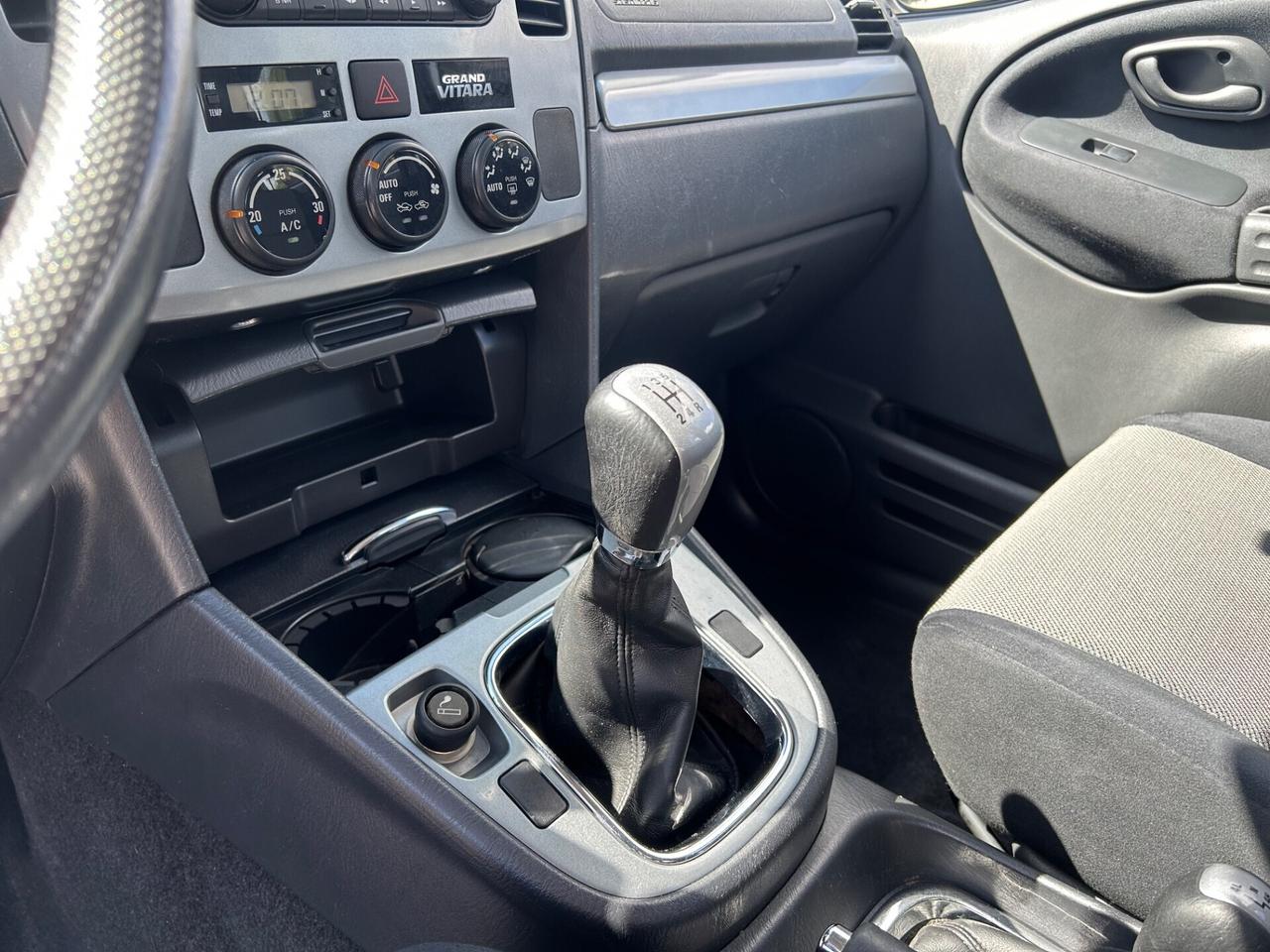 Suzuki Grand Vitara 1.6i 16V cat 3 porte