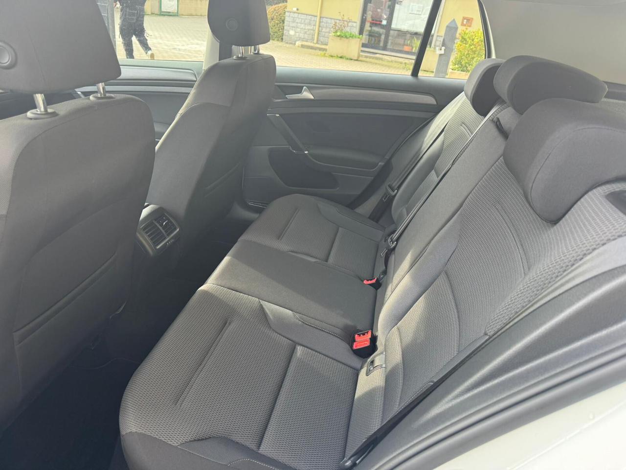 Volkswagen Golf 1.6 TDI 115 CV 5p. Business BlueMotion Technology