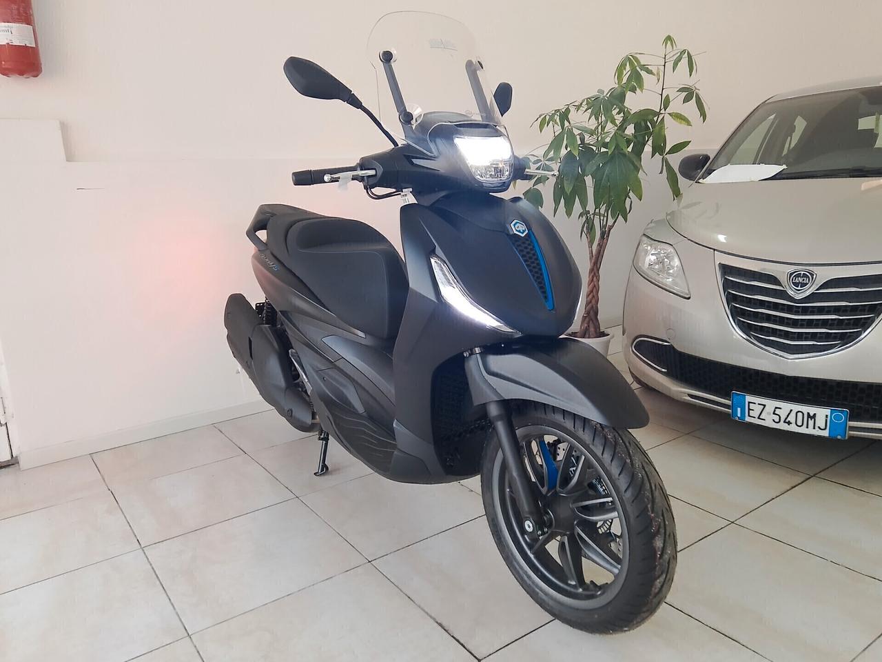 Piaggio Beverly 400 S