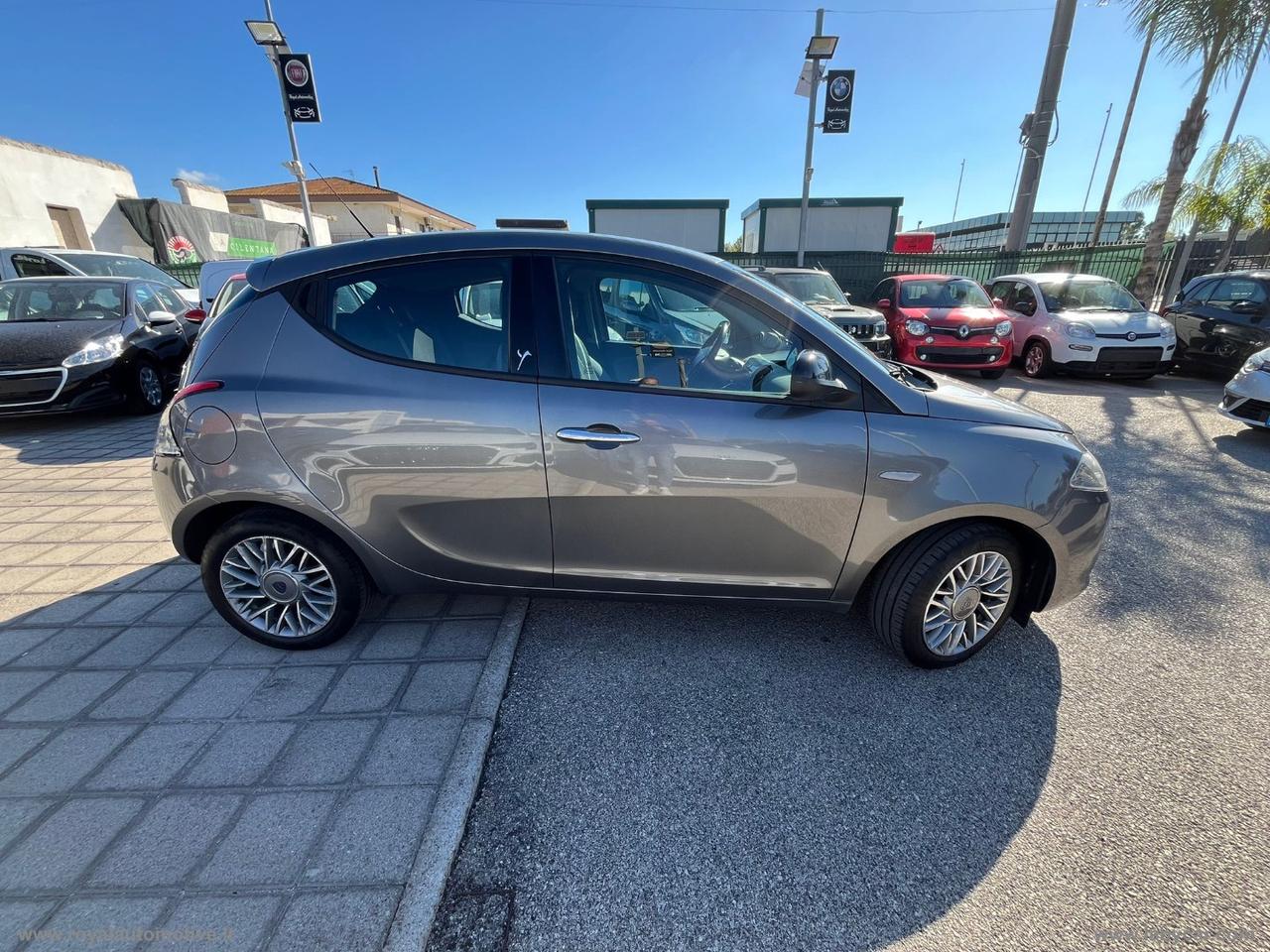 LANCIA Ypsilon 1.2 69 CV 5p. S&S Platinum