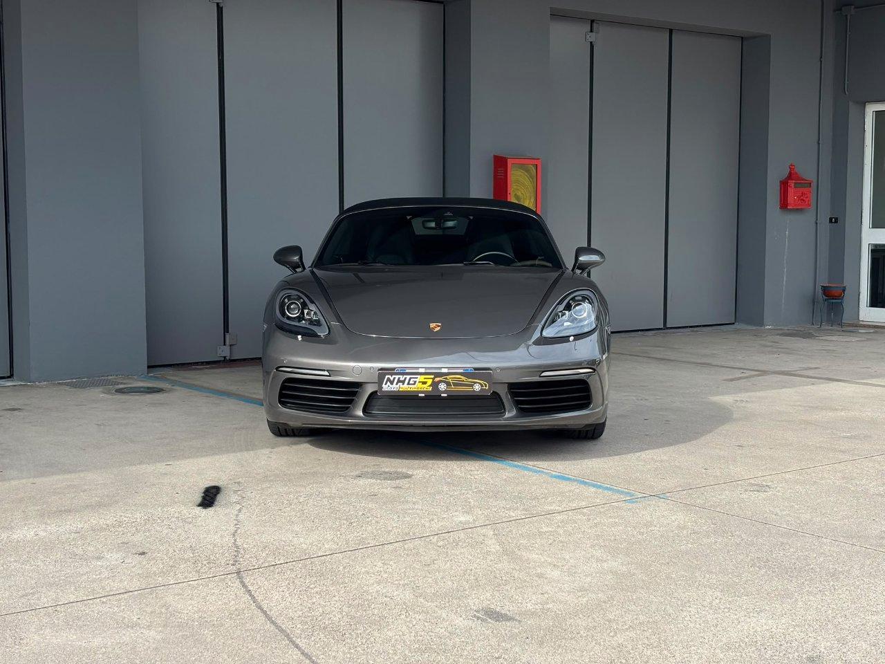 Porsche 718 Boxster