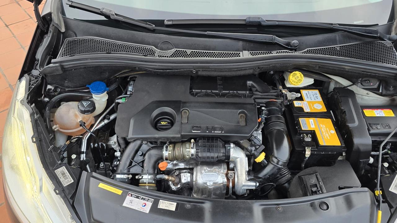 Peugeot 208 1.6 e-HDi 92 CV Stop&Start 5 porte Allure