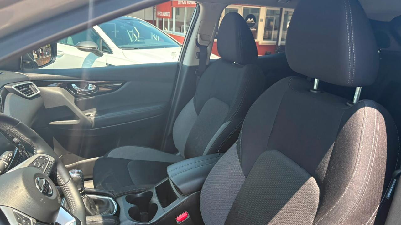 Nissan Qashqai 1.3 DIG-T 140 CV Tekna