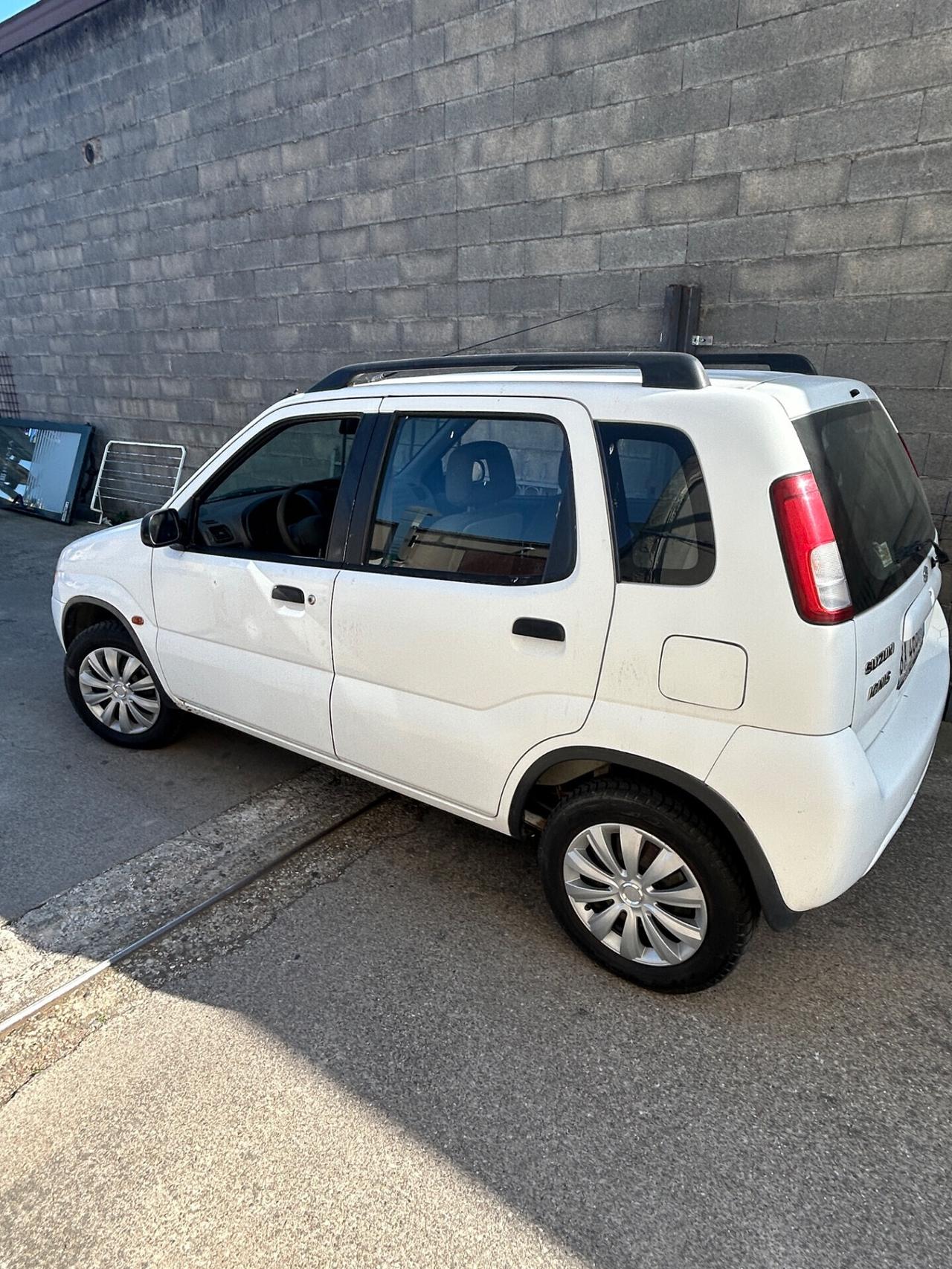 Suzuki Ignis 1.3i 16V cat 4WD GL