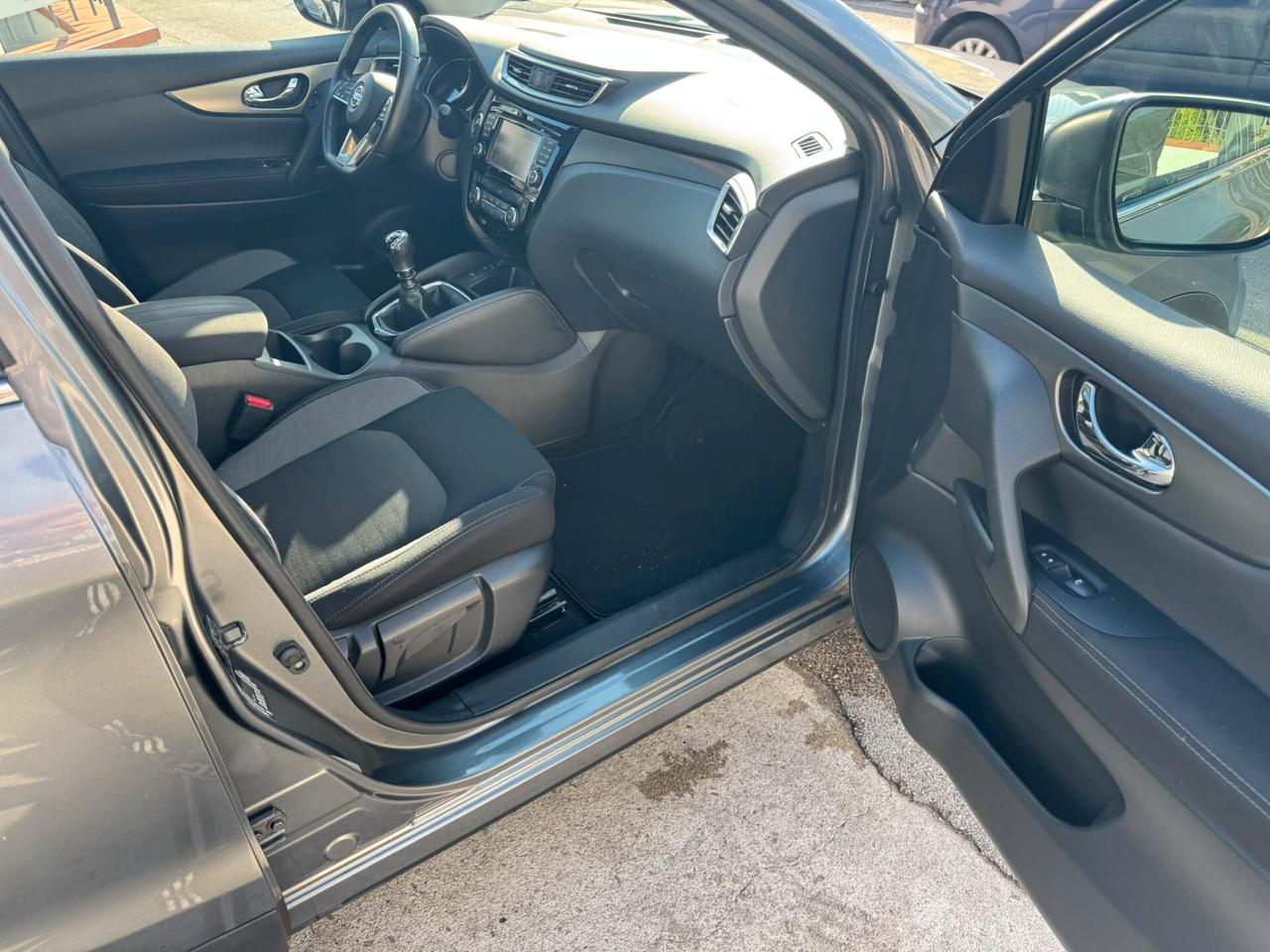 Nissan Qashqai 1.5 N-connecta Full Optional Tetto/navi/camera 360