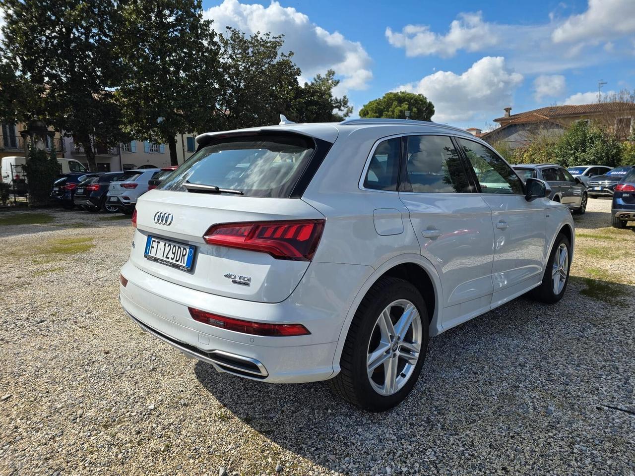 Audi Q5 40 TDI quattro S tronic line plus