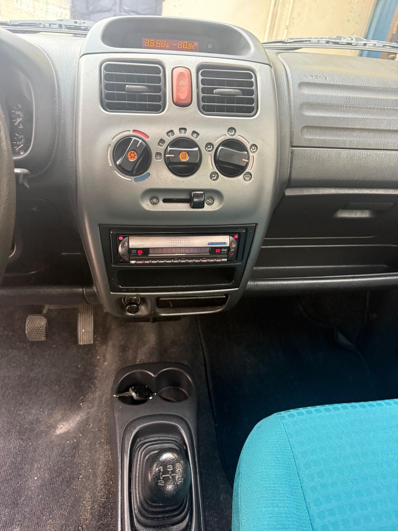 Opel Agila 1.2 benzina 5porte NEOPATENTATI