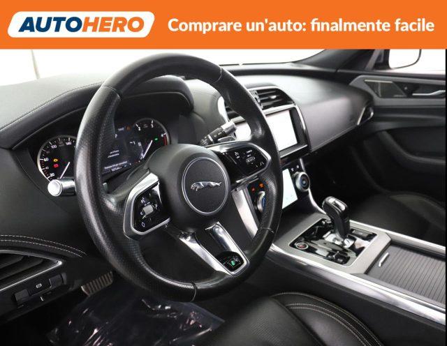 JAGUAR XE 2.0 D 180 CV aut. R-Dynamic S