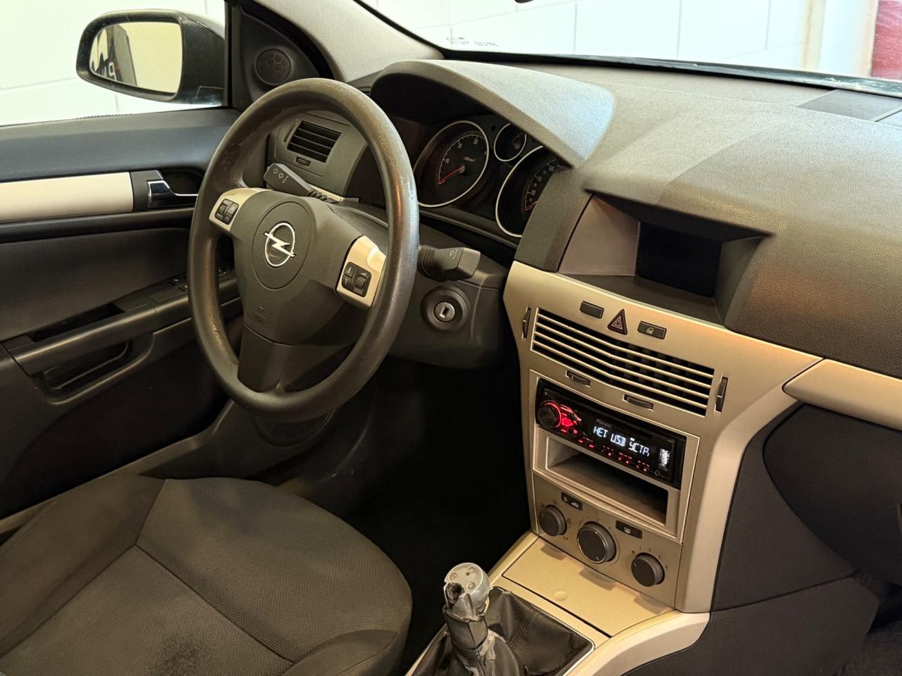 Opel Astra GTC