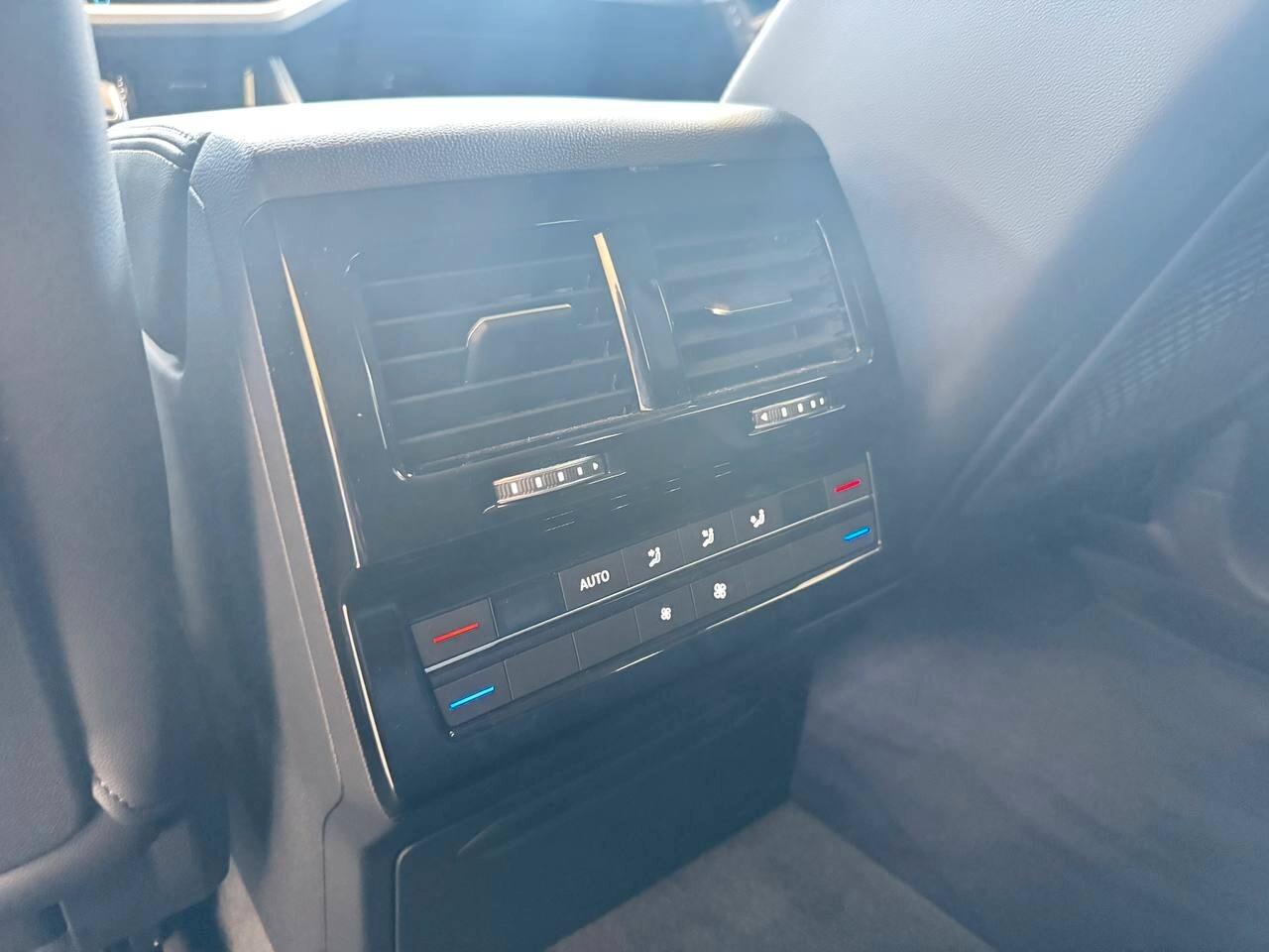 Volkswagen Touareg 3.0 V6 TDI SCR Elegance