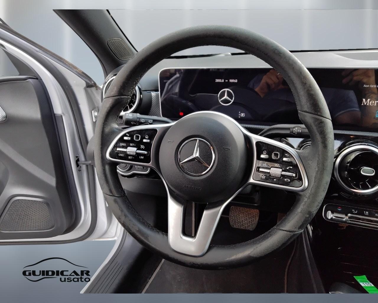 Mercedes-Benz Classe A - W177 2018 - A 180 d Sport auto