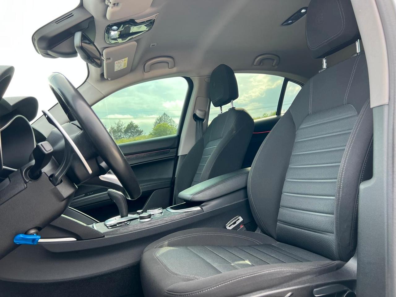 Alfa Romeo Stelvio 2.2 Turbodiesel 160 CV AT8 RWD Super Business