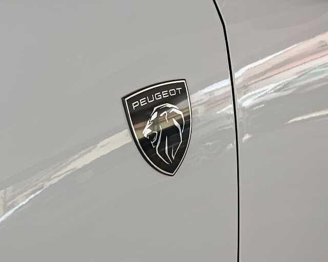 Peugeot 5008 Hybrid 136 e-DCS6 GT