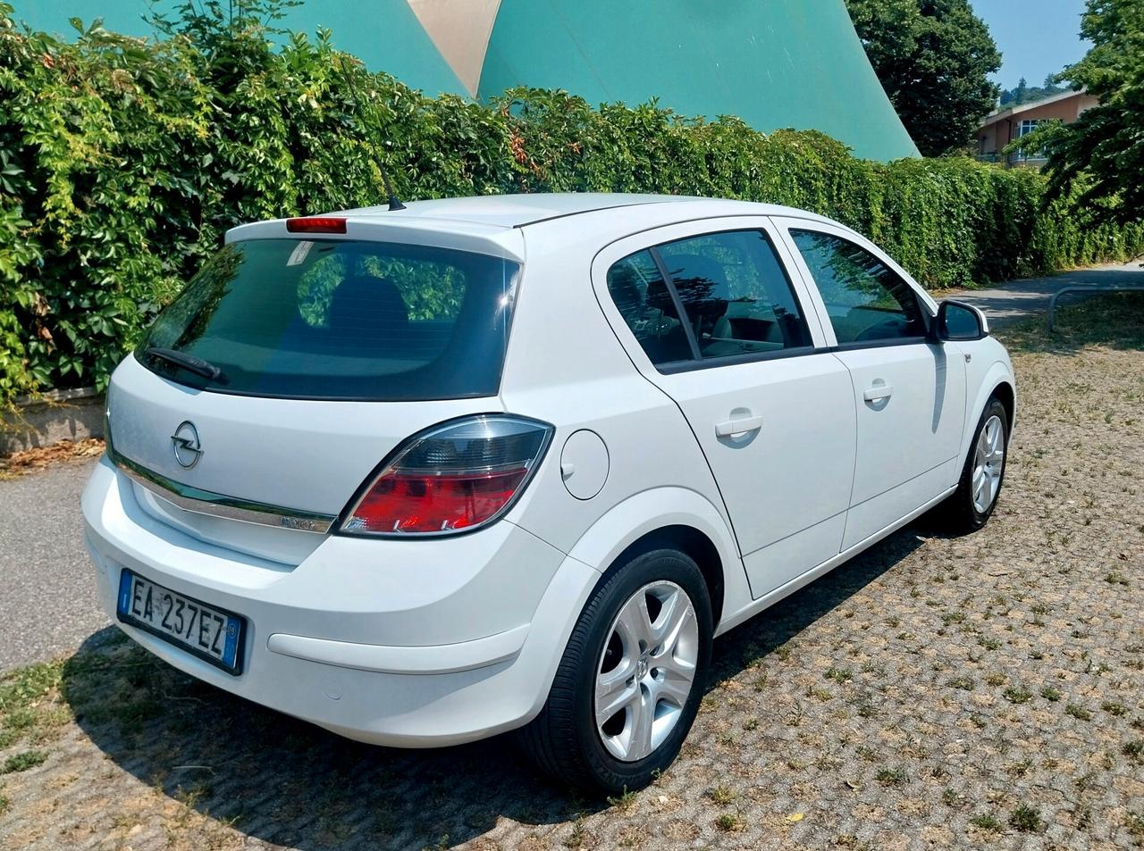 Opel Astra 1.4 GPL-TECH 5 porte Enjoy