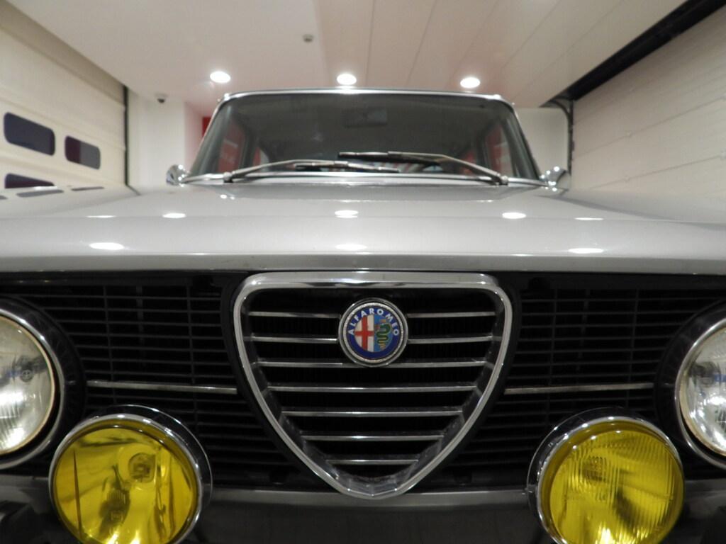 Alfa Romeo Spider 2000 TIPO 105.12