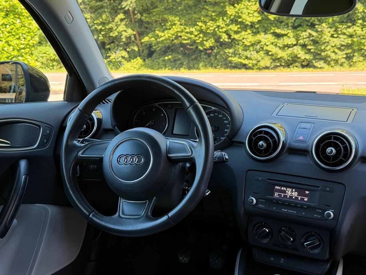 Audi A1 1.6 TDI 105 CV Ambition Neopatentati