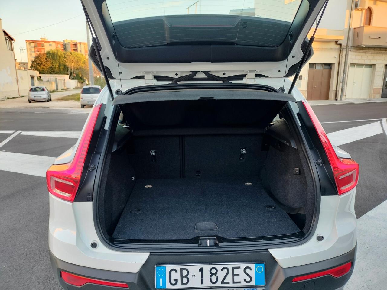 Volvo XC40 D3 AWD Geartronic Momentum