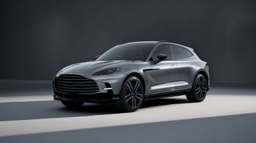 ASTON MARTIN DBX707 4.0