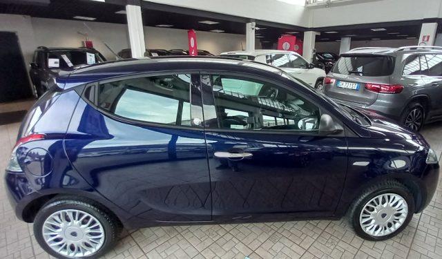 LANCIA Ypsilon 1.2 69 CV 5 porte GPL Ecochic Silver