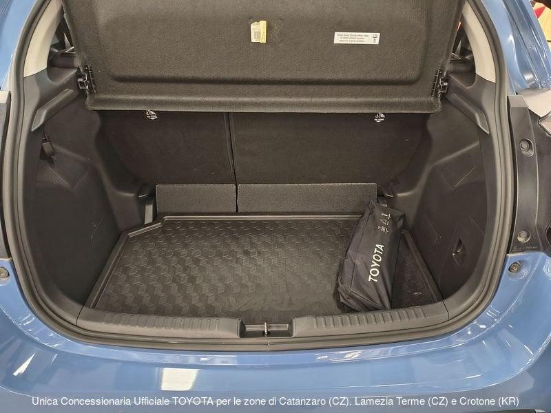 Toyota Yaris 1.0 5 porte Active