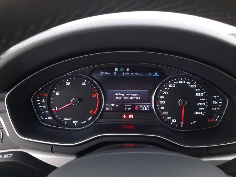 Audi A4 Avant Business S tronic BR172730 2.0 Mild Hybrid 163CV