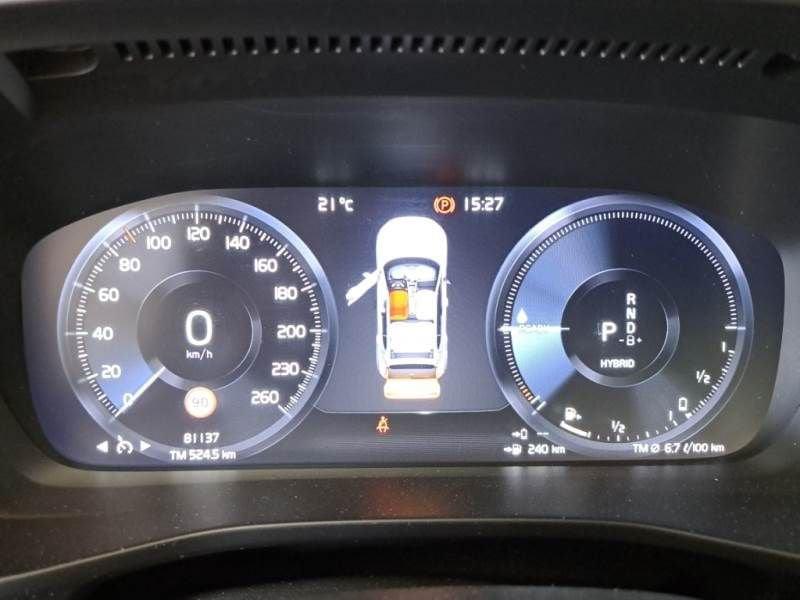 Volvo XC40 Recharge T5 180+82 CV Plug-In Hybrid Recharge Plus Dark