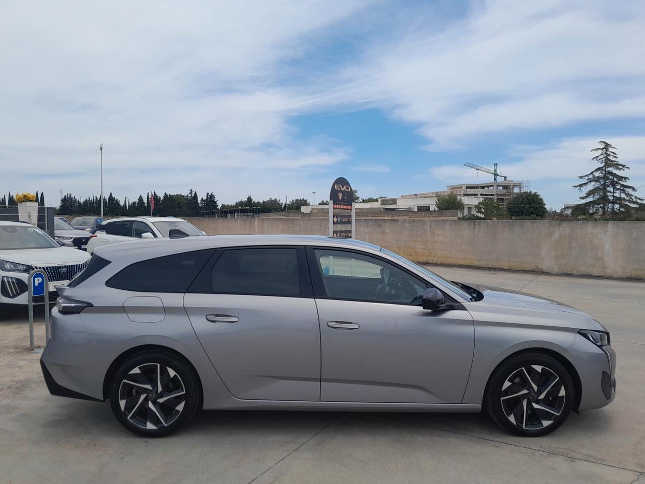 PEUGEOT 308 SW 1.5 BLUEHDI 130 CV Allure Pack