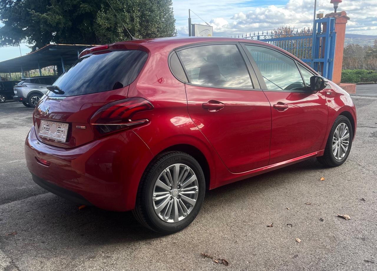 Peugeot 208 PureTech 82 5 porte Style-Km 85500-