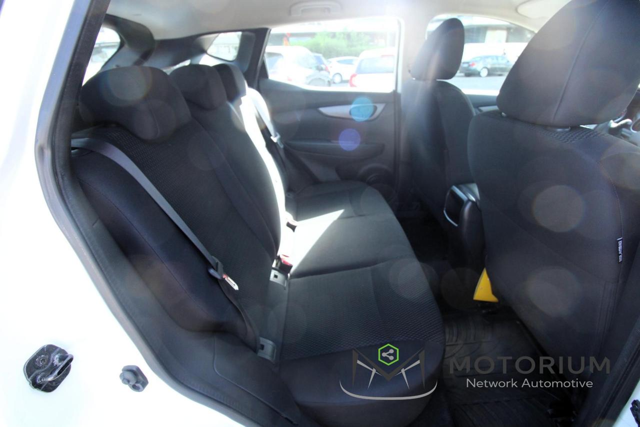 Nissan Qashqai 1.5 dci Visia 115cv dct