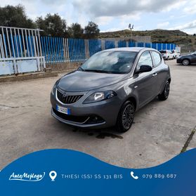 Lancia Ypsilon 1.0 FireFly 5 porte S&S Hybryd Gold