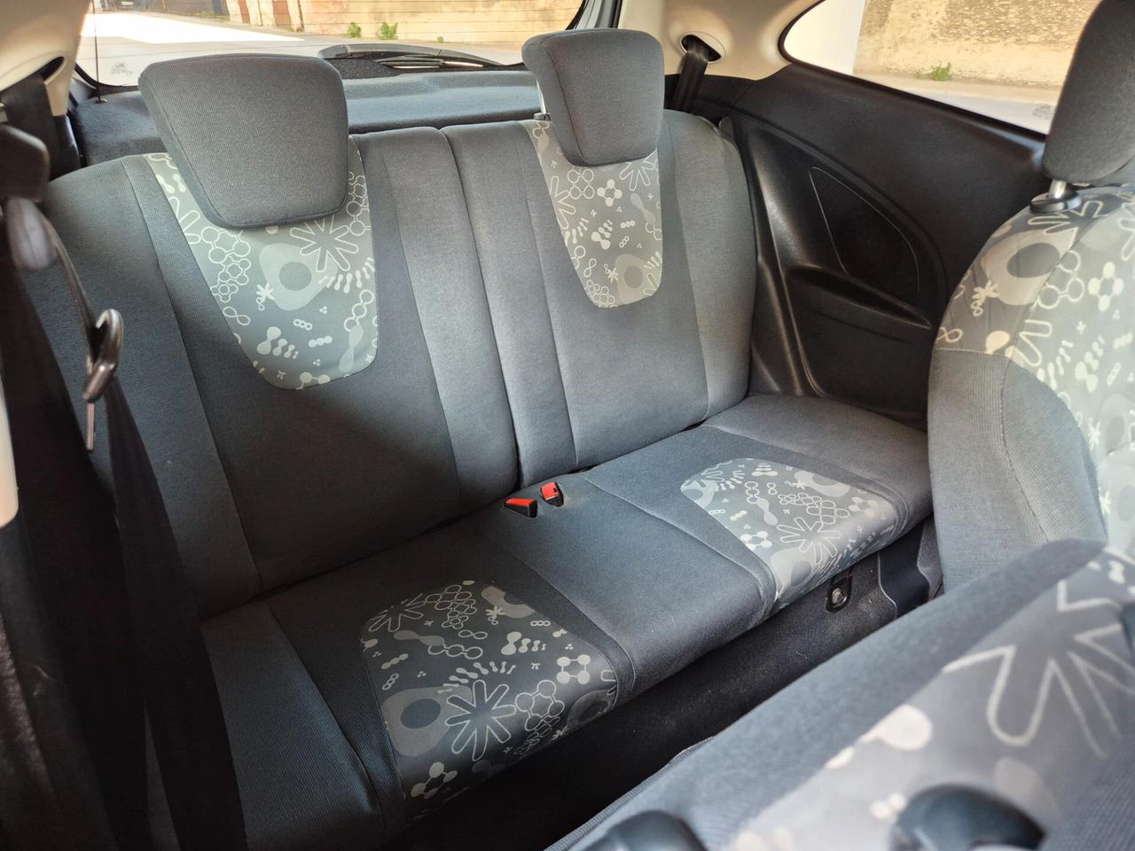 FORD KA 1.1 BENZINA NUOVISSIMA E FULL 2013