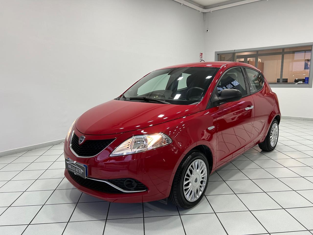 Lancia Ypsilon 1.2 69 CV 5 porte GPL Elefantino