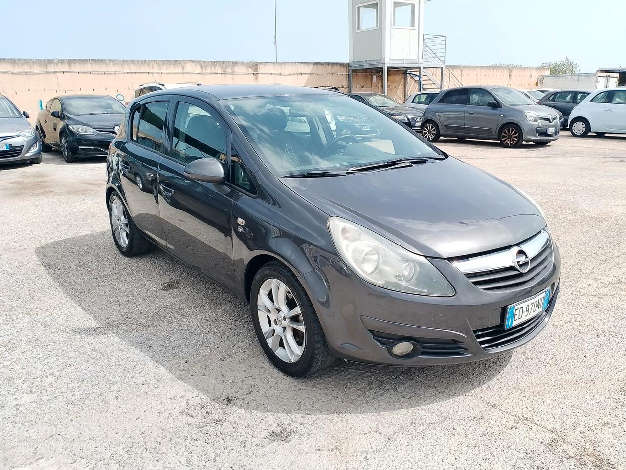 OPEL CORSA 1.2 B/GPL-CASA MADRE