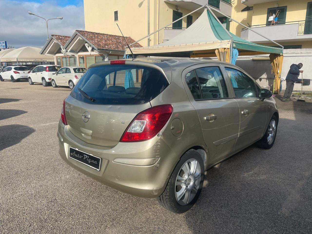 Opel Corsa 1.2 5 porte Cosmo