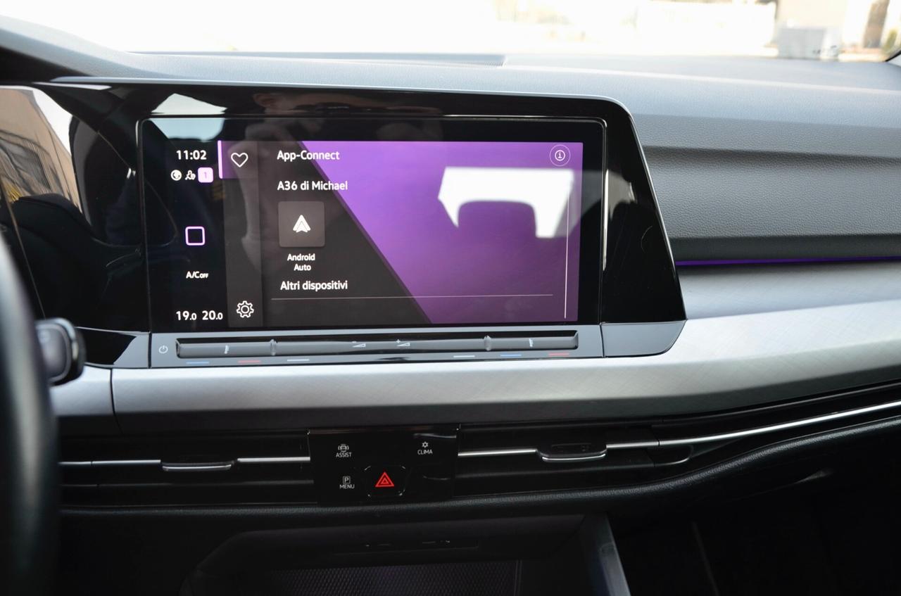 VOLKSWAGEN GOLF 1.0 TSI LIFE 110cv, UFF ITALIANA, EURO 6D, NAVI, APPLE ANDROID, LUCI AMBIENTE, PERMUTE