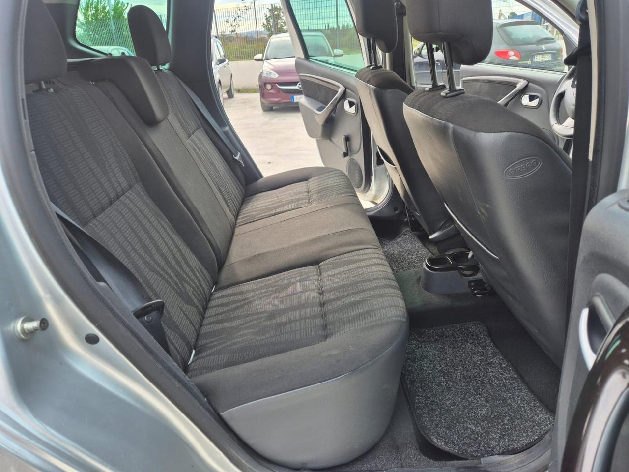 Dacia Duster 1.5 dCi 110CV 4x4 Lauréate