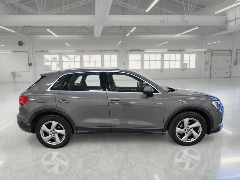 AUDI Q3 35 TDI S tronic Business Advanced