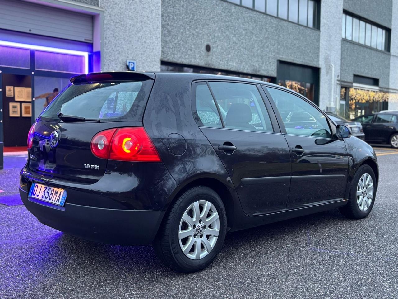 Volkswagen Golf Golf 1.6 16V FSI 5p. SOLO •51.000km•