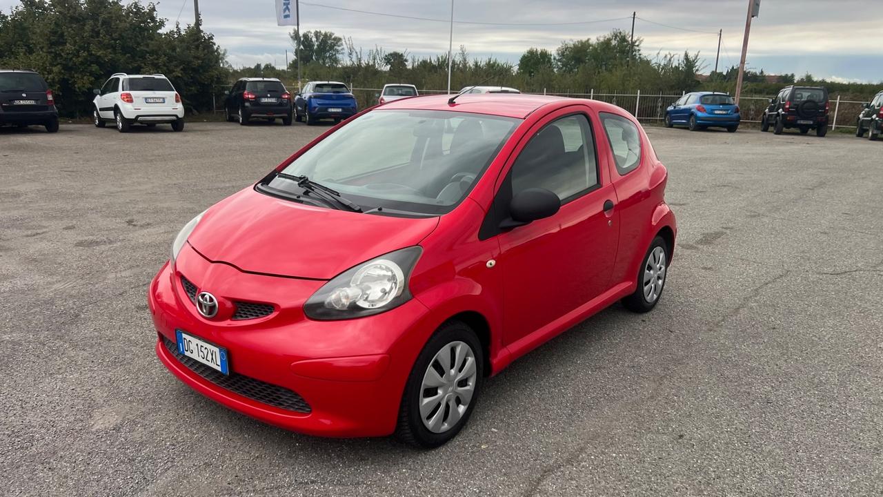 Toyota Aygo 1.0 12V VVT-i 3 porte Sol