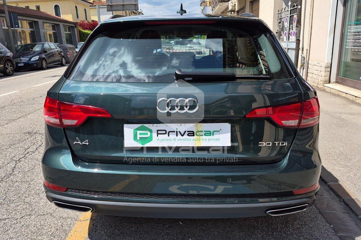AUDI A4 Avant 30 TDI S tronic