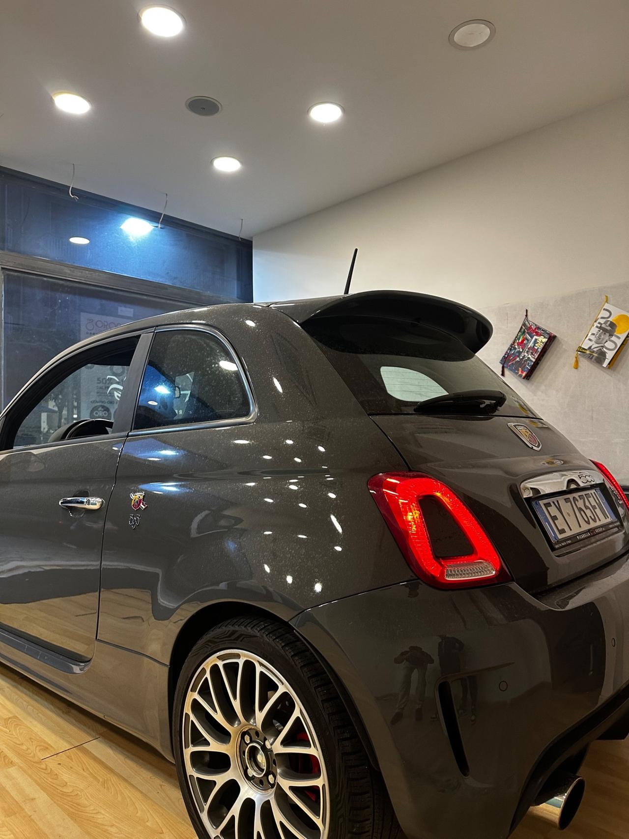 Abarth 500 1.4 Turbo T-Jet Custom