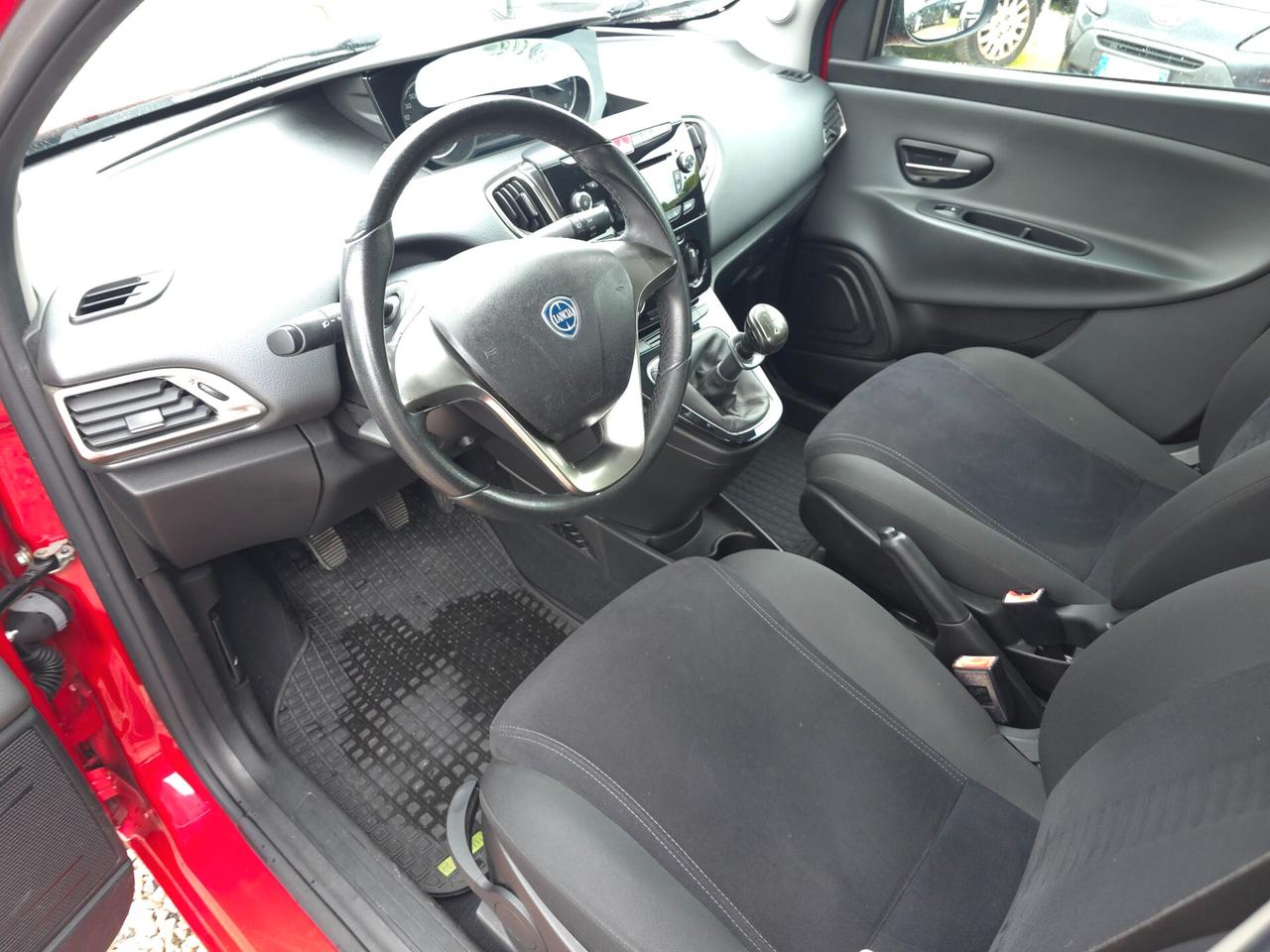 Lancia Ypsilon 1.2 69 CV 5 porte GPL Ecochic Gold