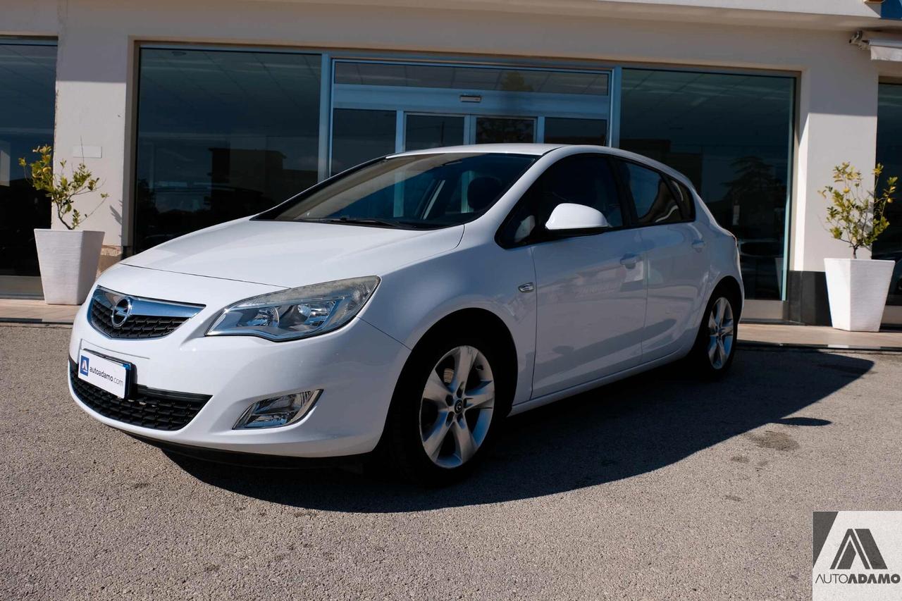 Opel Astra 1.7 CDTI 110CV 5 porte