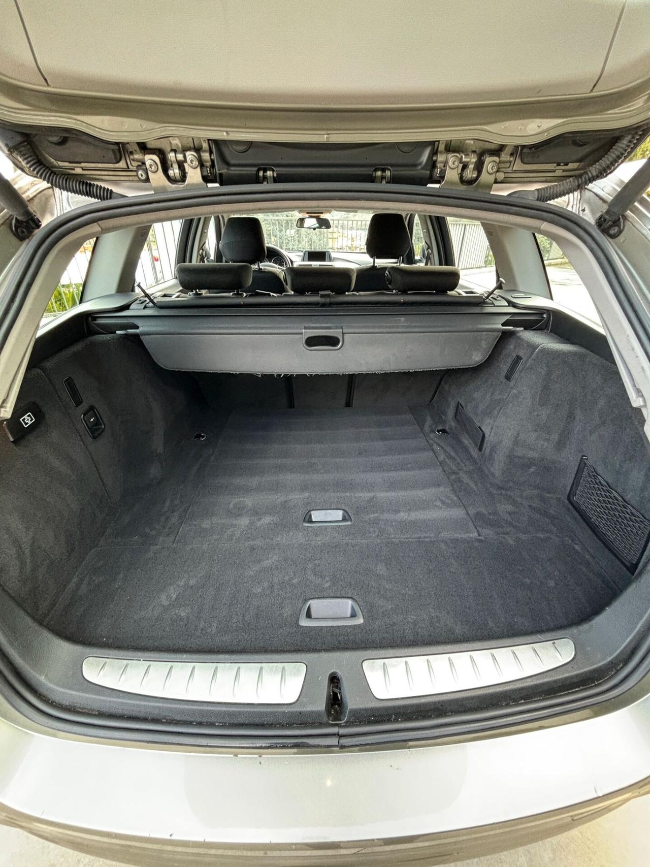 Bmw 320d Touring automatico