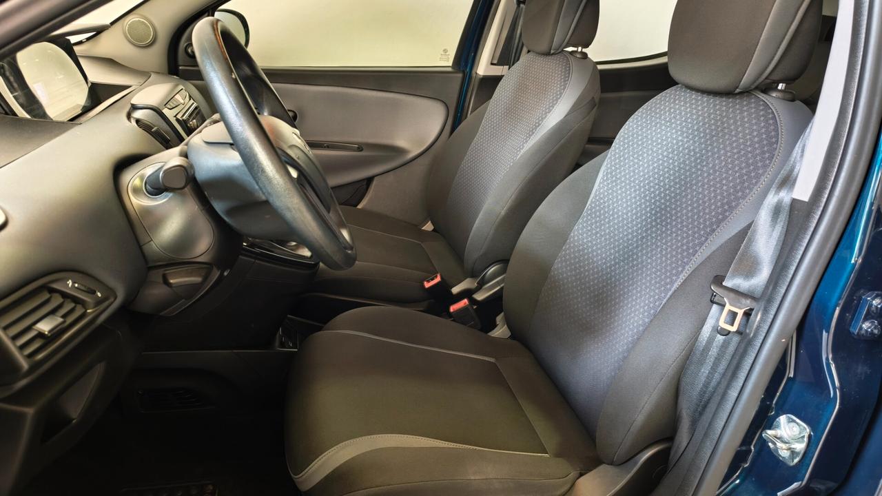 Lancia Ypsilon 1.2 69 CV 5 porte Gold 2018 UNIPROPRIETARIO 5 POSTI