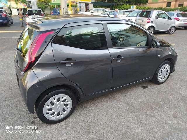 Toyota Aygo Aygo II 2018 5p 5p 1.0 x-clusiv m-mt 72cv