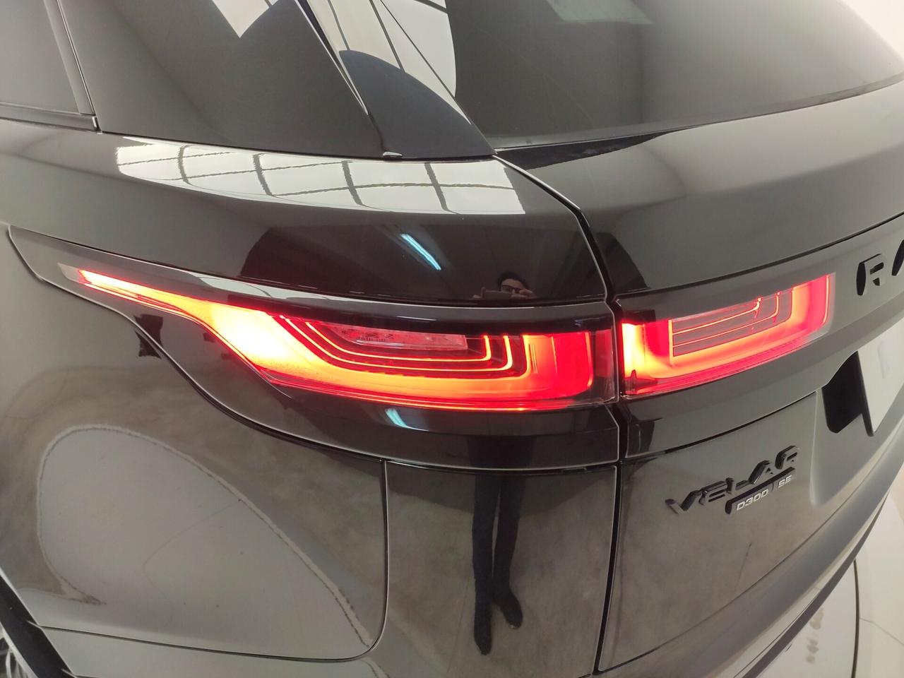 Land Rover Range Velar 3.0D l6 300 CV R-Dynamic SE