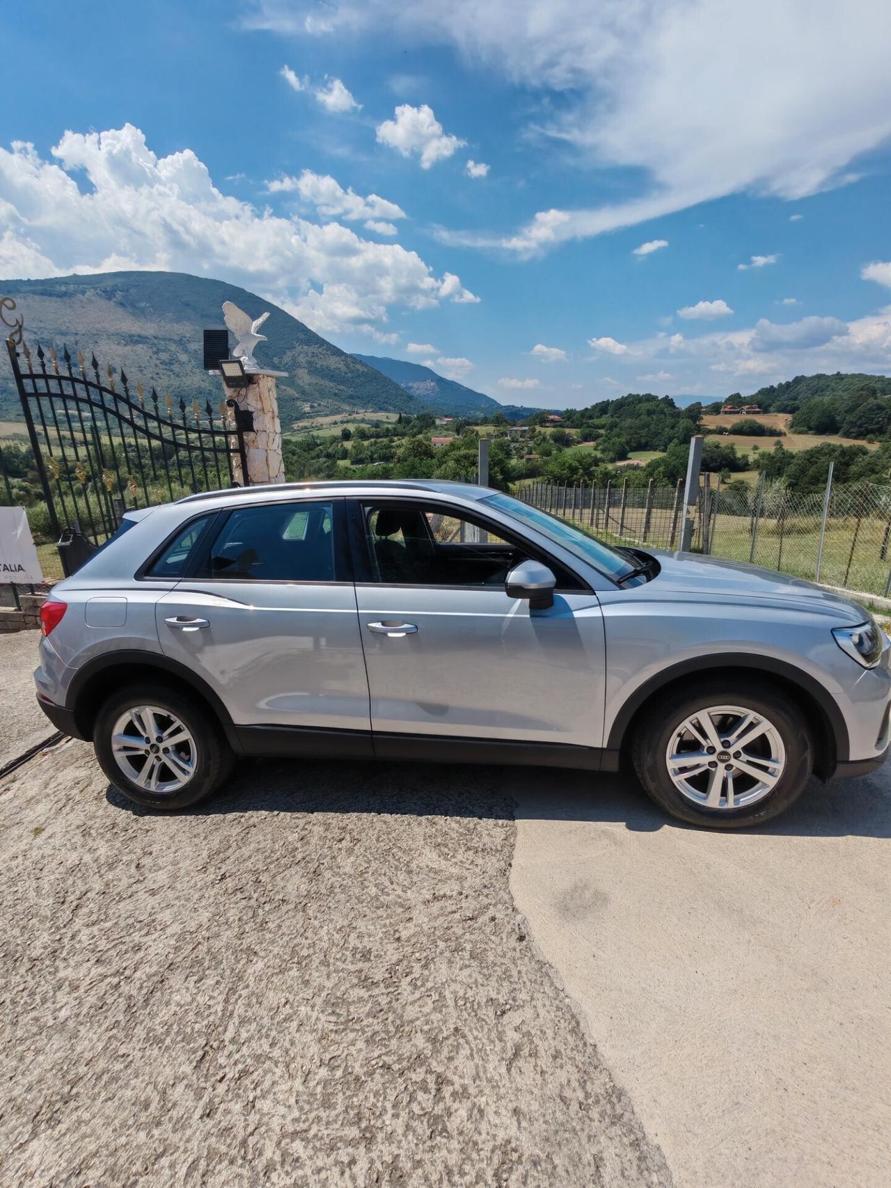 Audi Q3 35 TDI S tronic Business RENT TO BUY NO SCORING